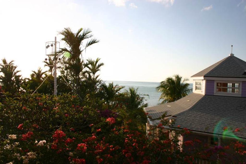 拿骚 橘山海滩旅馆酒店 外观 照片